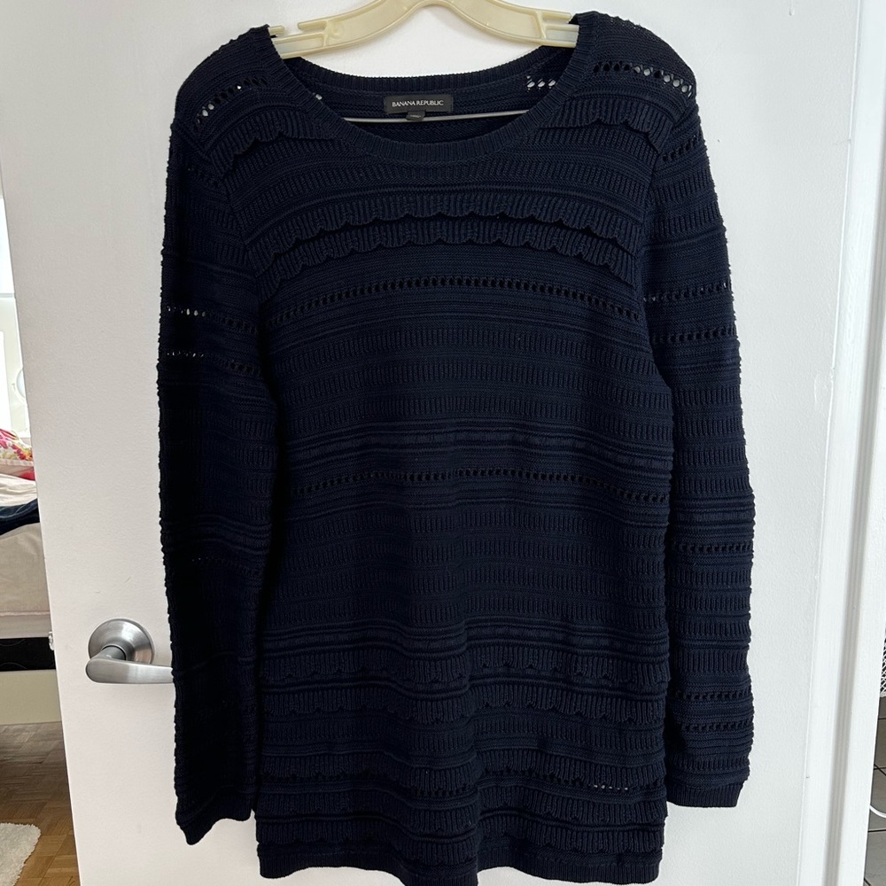 Banana republic scallop trim sweater